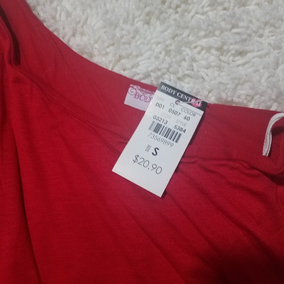 Over the shoulder sexy red mini dress - Picture 4 of 4